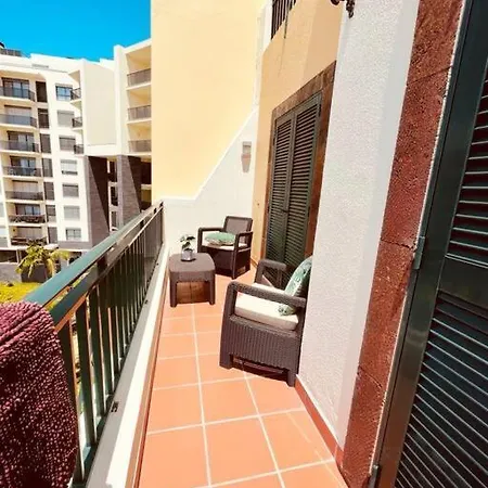 Seaview Apartment Walking To The Beach Funchal  Exterior foto