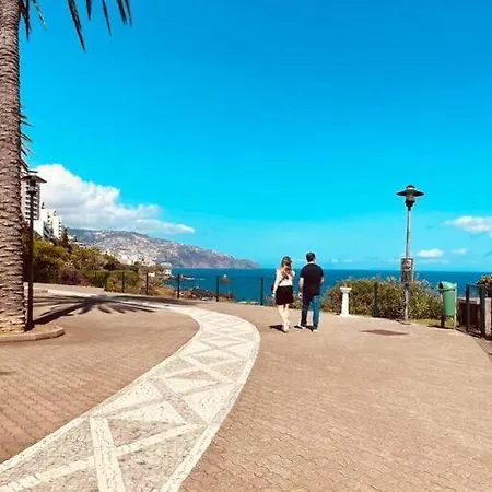 Seaview Apartment Walking To The Beach Funchal  Exterior foto