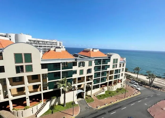 Seaview Apartment Walking To The Beach